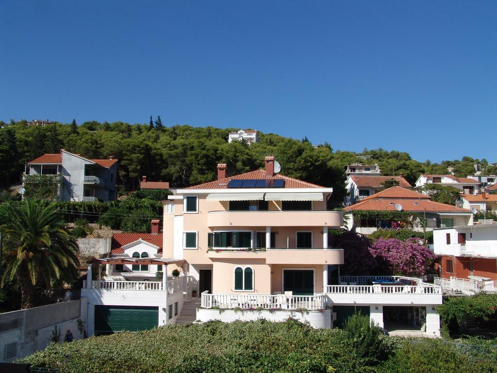 טרוגיר Villa Lavandula With Heated Swimming Pool מראה חיצוני תמונה