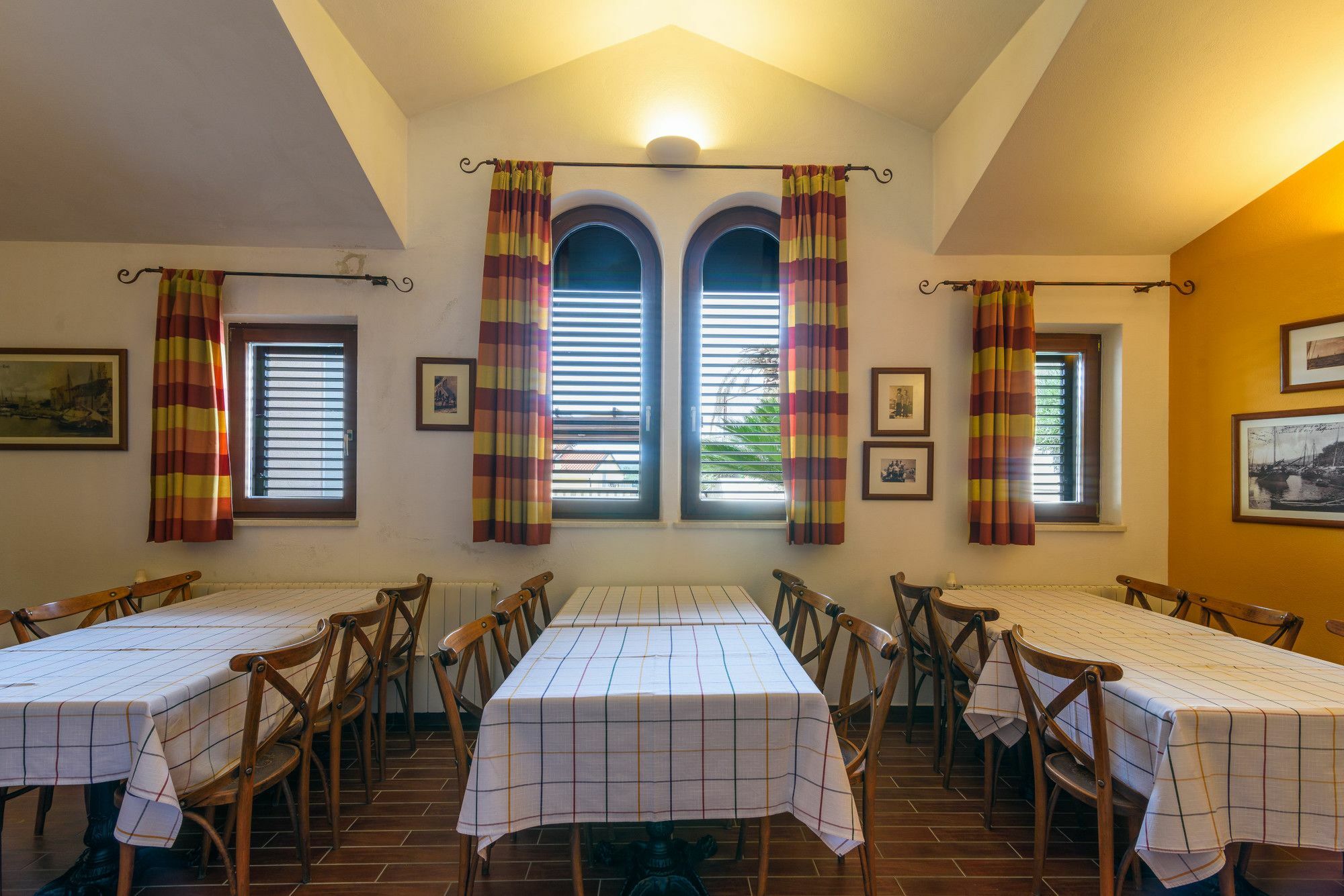 טרוגיר Villa Lavandula With Heated Swimming Pool מראה חיצוני תמונה